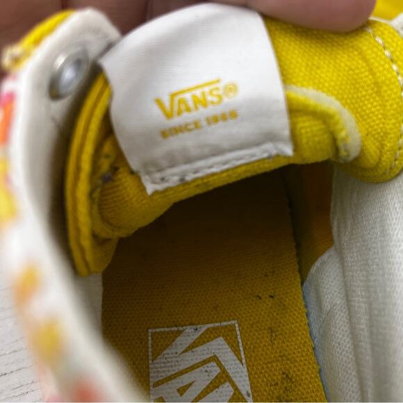 Vans Sk8-Hi Tapered Psychedelic Resort Passion yellow floral High-Top Sneakers - Picture 3 of 11